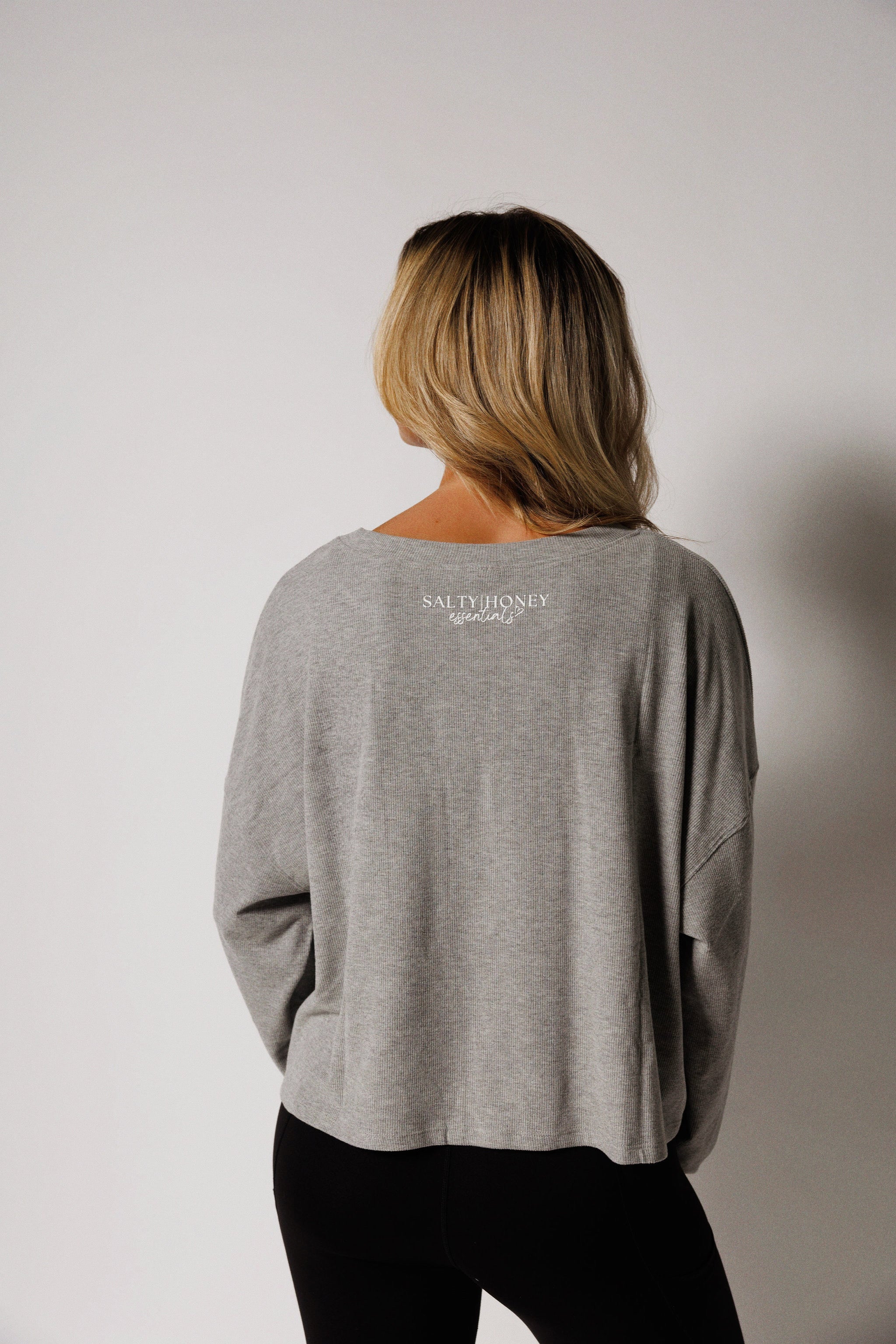MINDFUL TOP: STONE