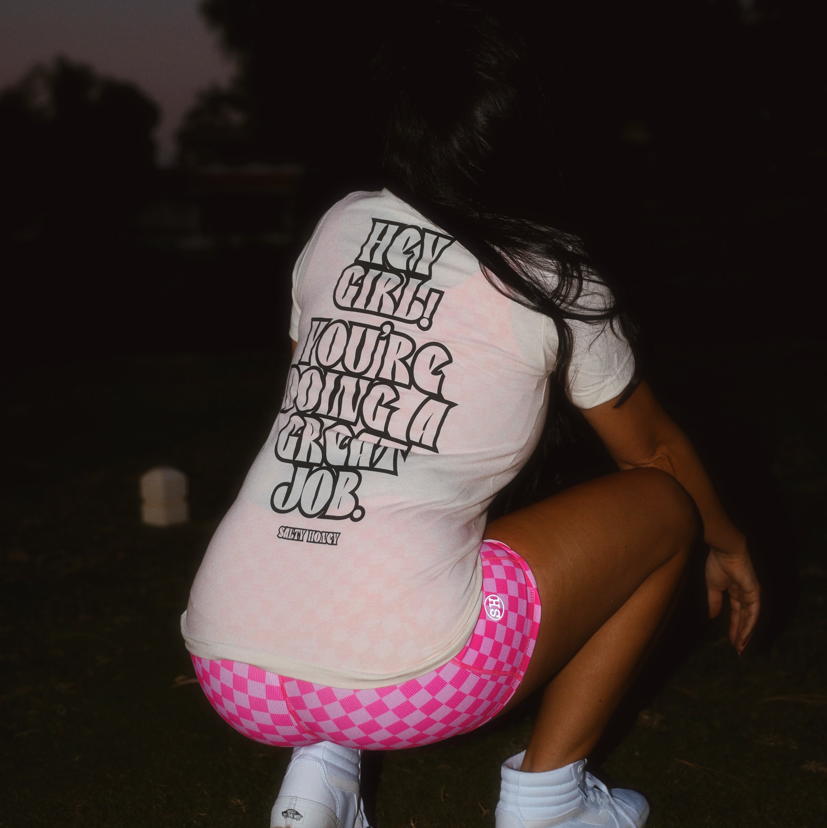 HEY GIRL YOURE DOING GREAT graphic tee