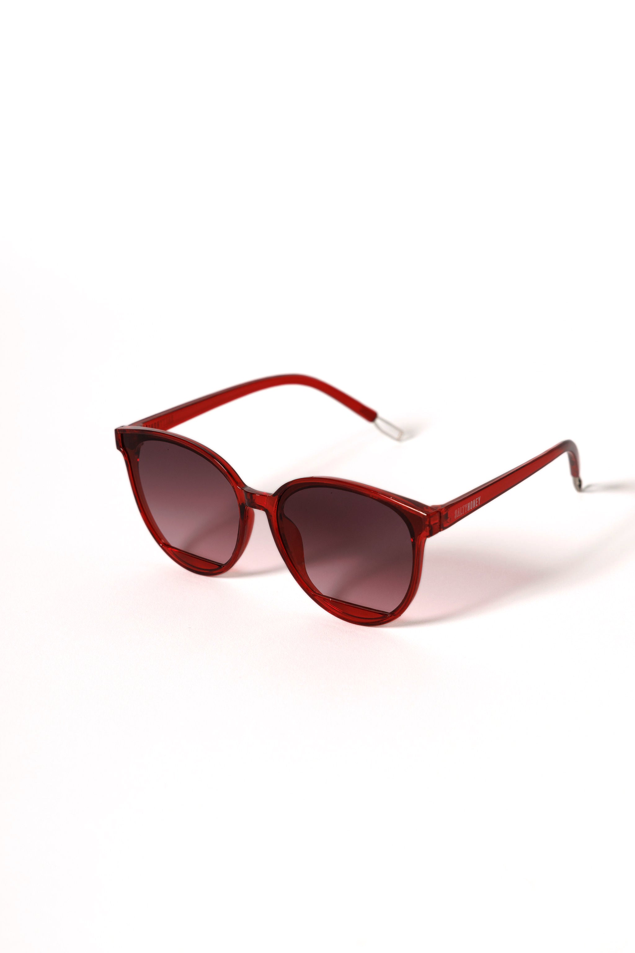 SUNNIES: CHERRY COLA
