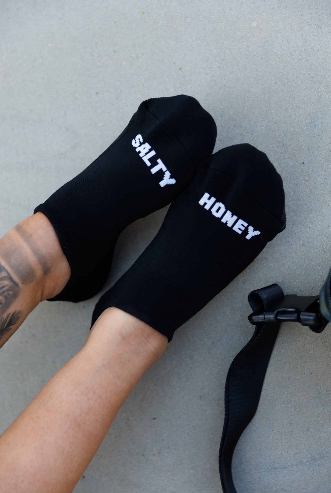 NO SHOW: BLACK