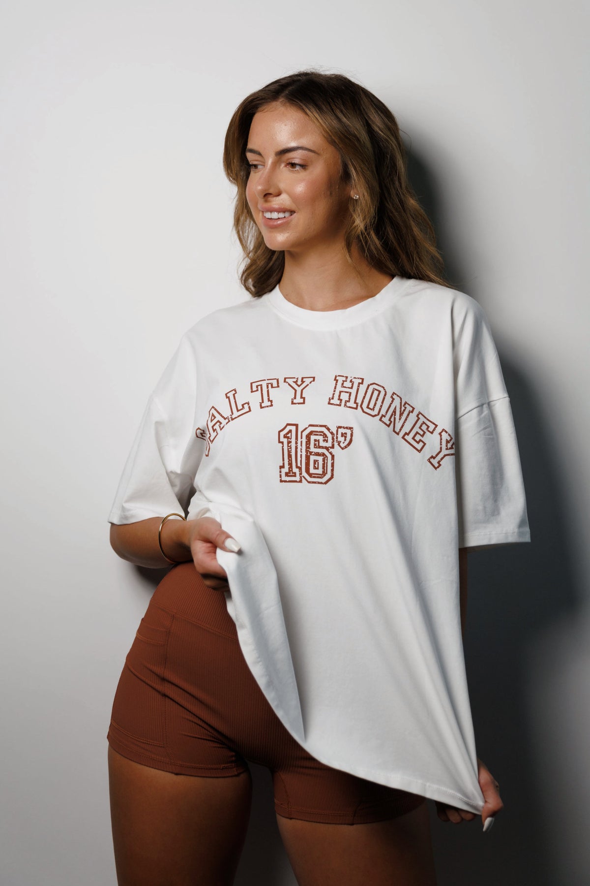OVERSIZED BOYFRIEND TEE in SCHOOL HOUSE Salty Honey