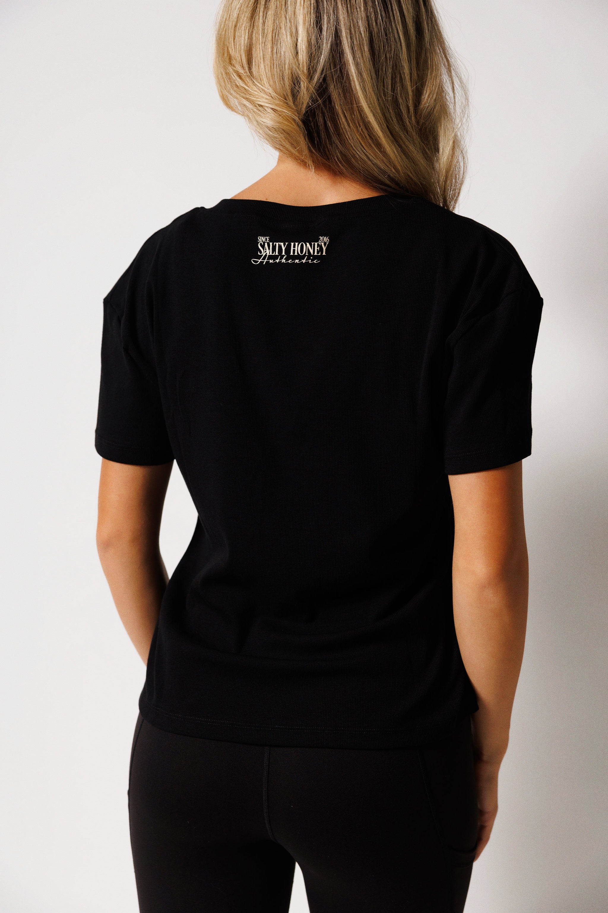 SLOUCH V NECK TEE: BLACK