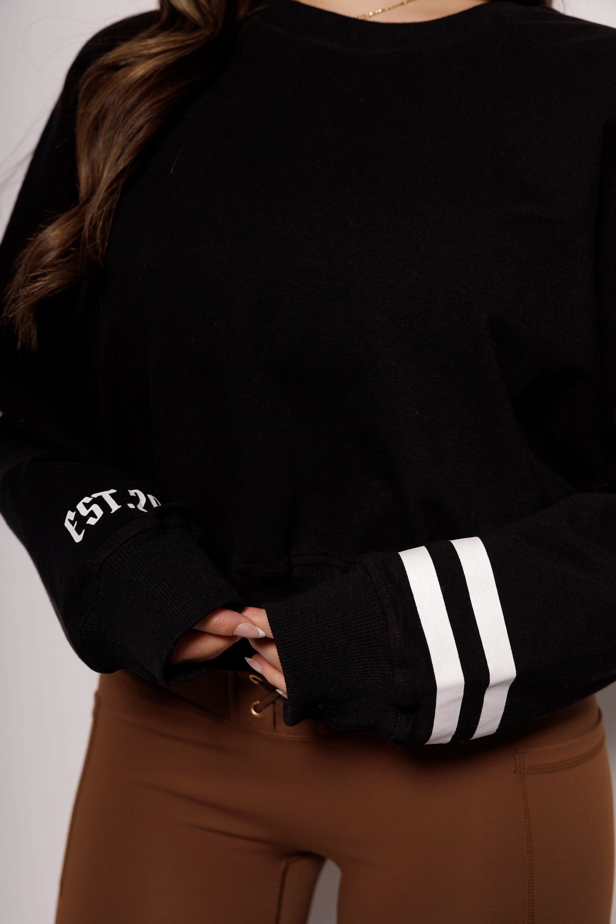 HOOPS CREWNECK: BLCK