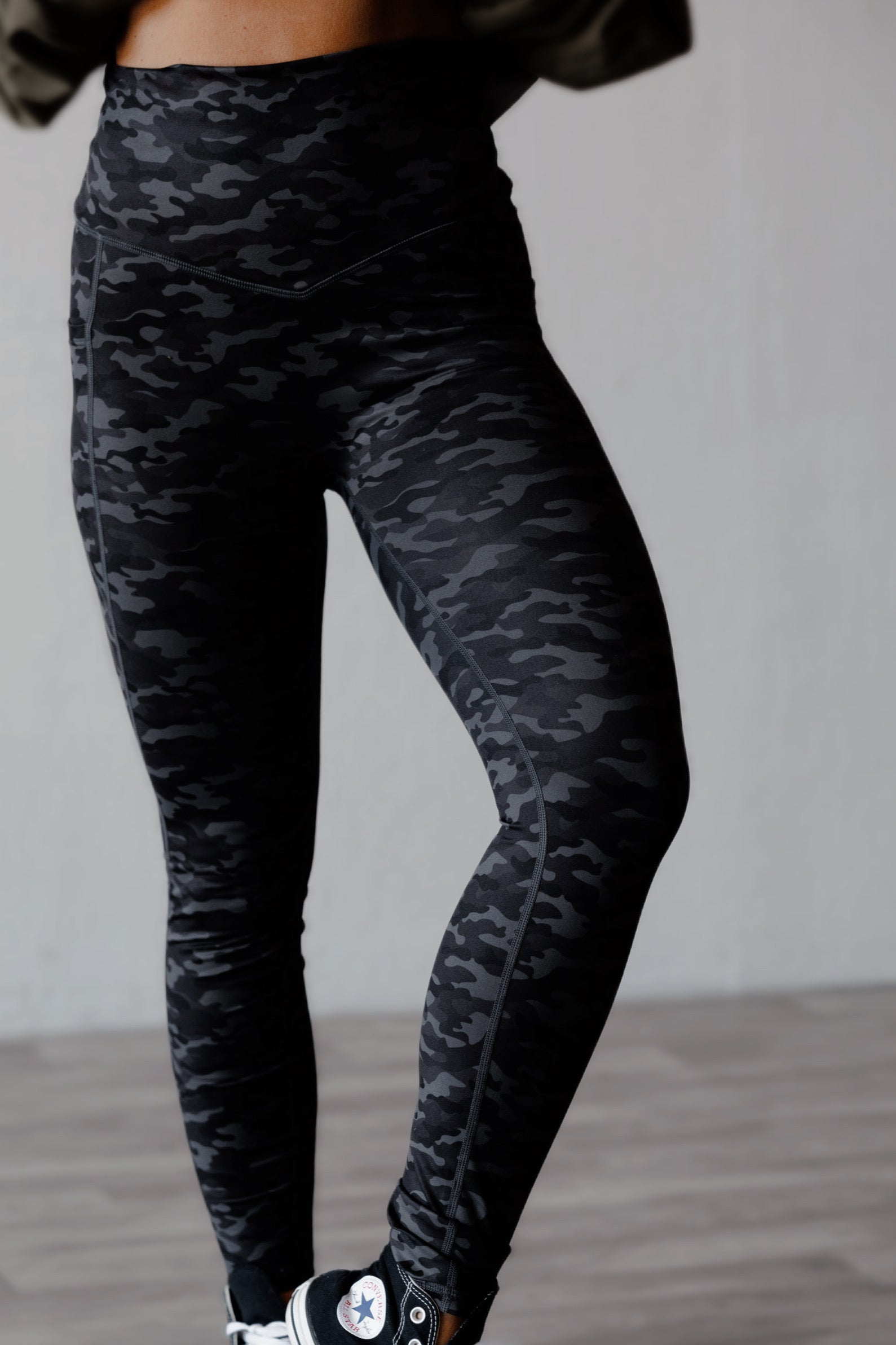 KARMA LEGGING: MASKED