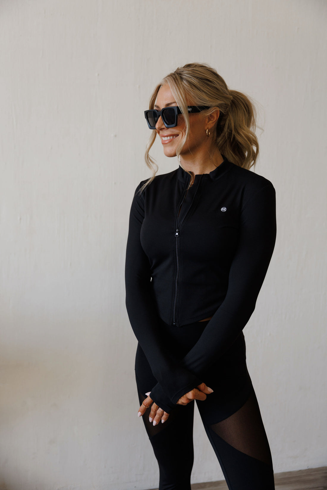 SNATCHED FITTED ZIP: BLACK