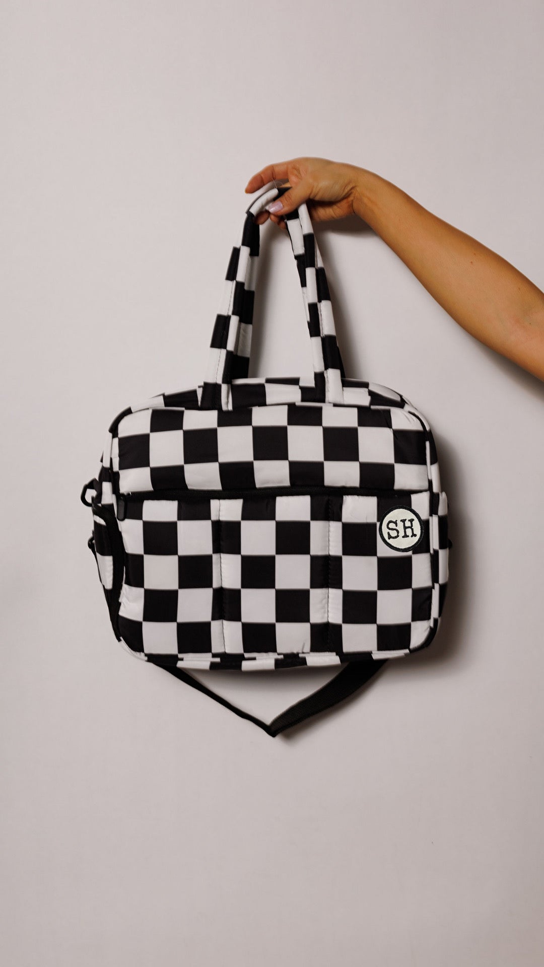CHECKERED TRAVEL BAG