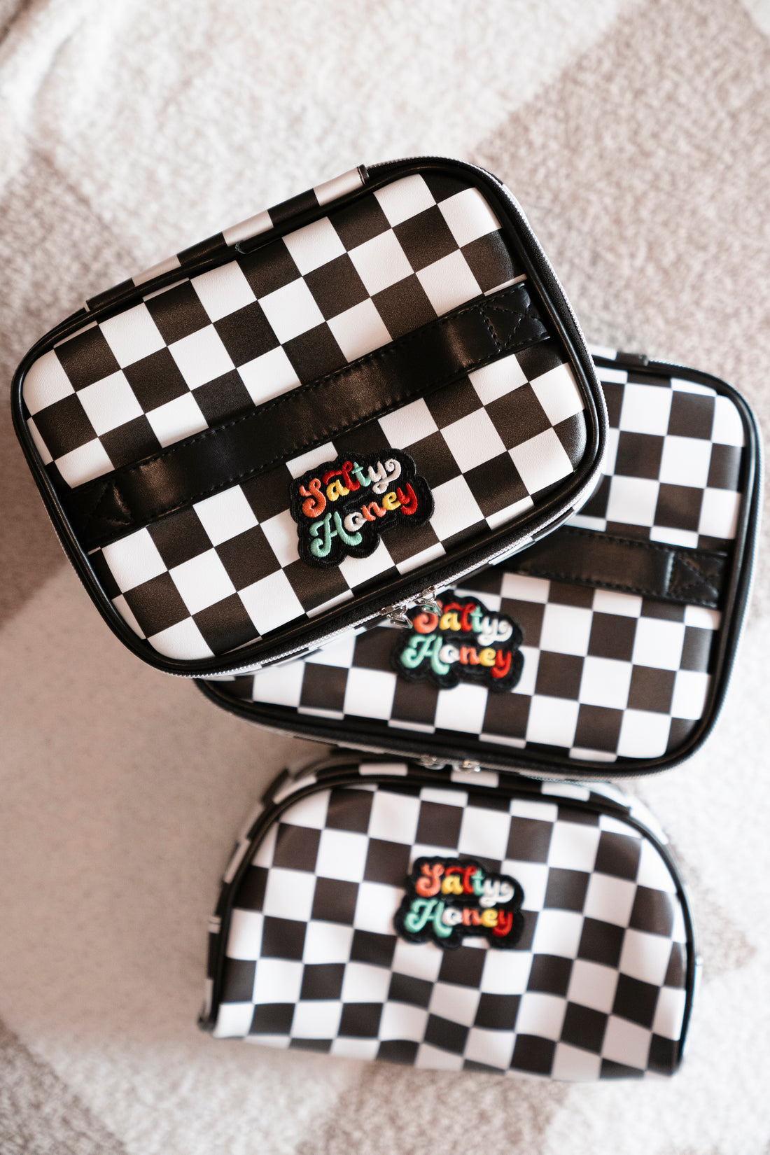 COSMETIC BAG SET: CHECK