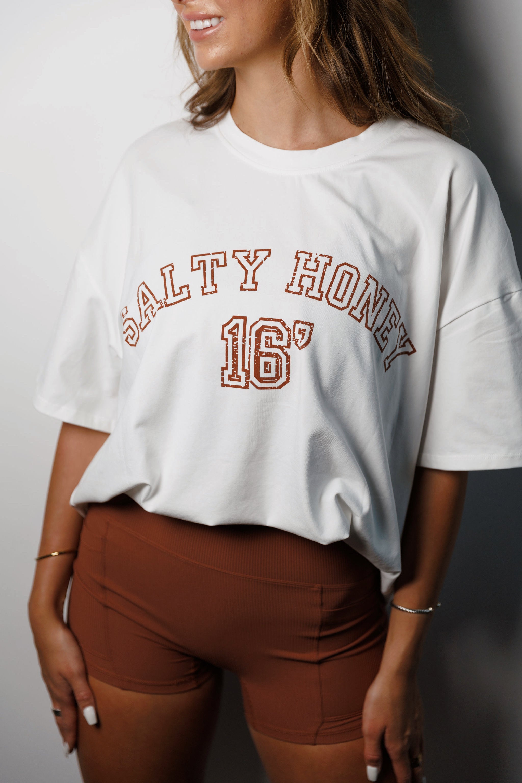 OVERSIZED BOYFRIEND TEE in SCHOOL HOUSE