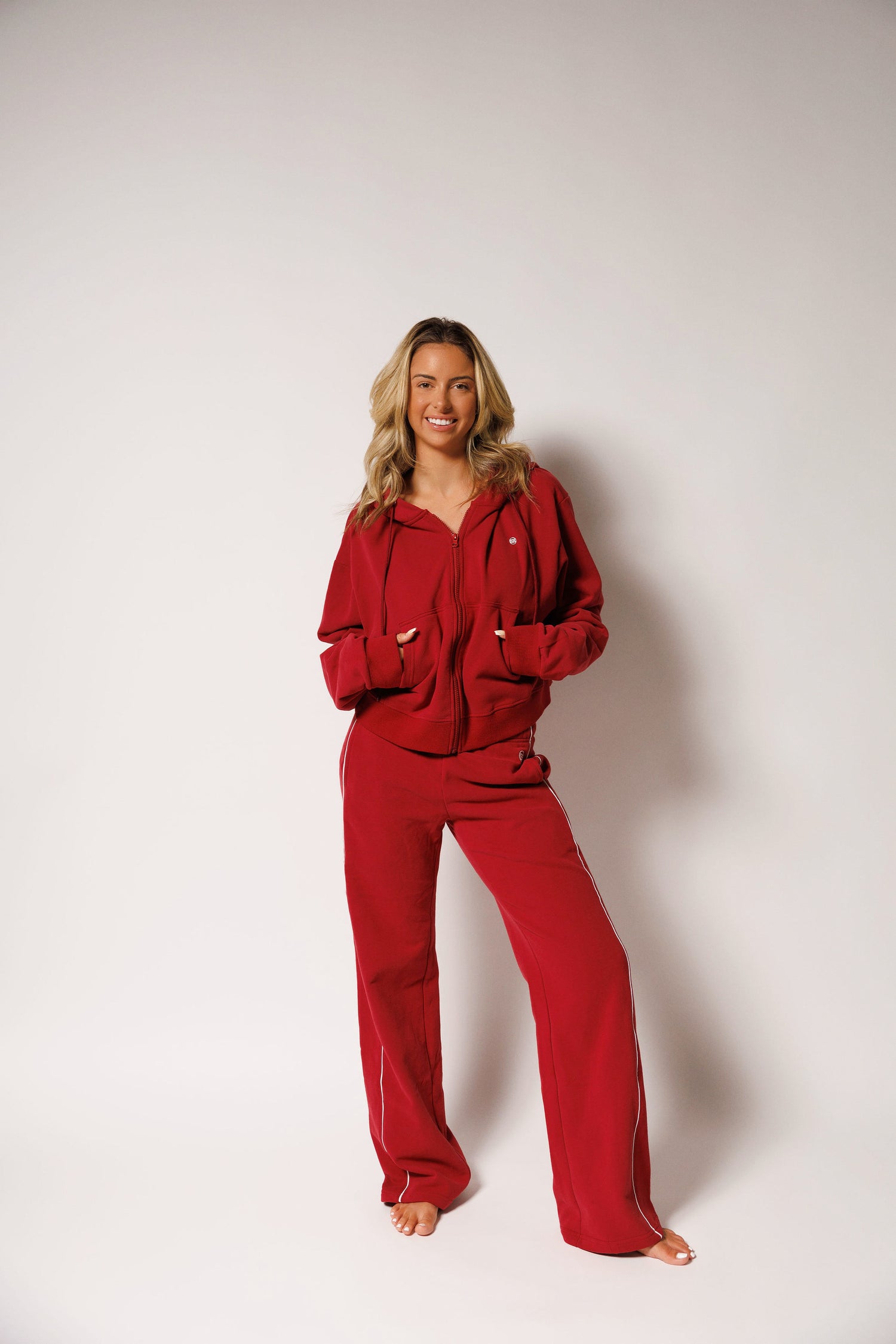 PIVOT ZIP UP: CRANBERRY