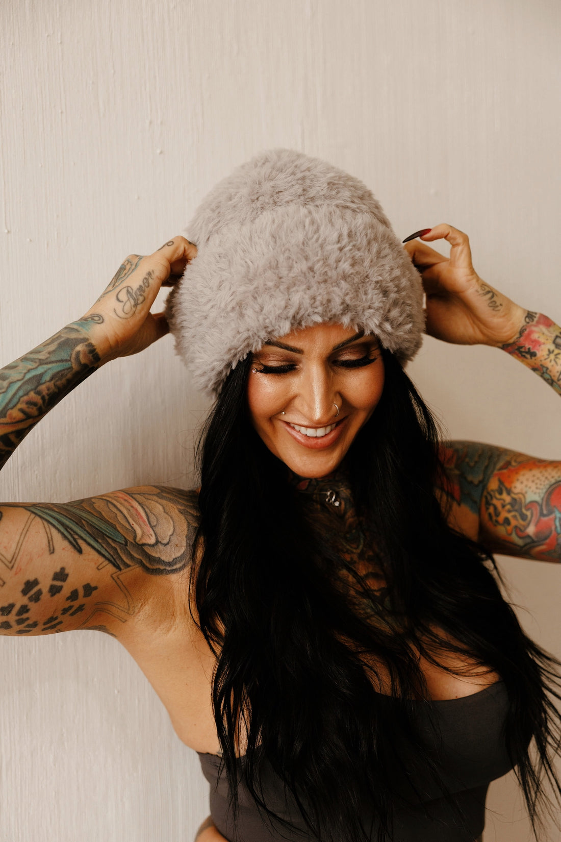 COZY BEANIE: GREY