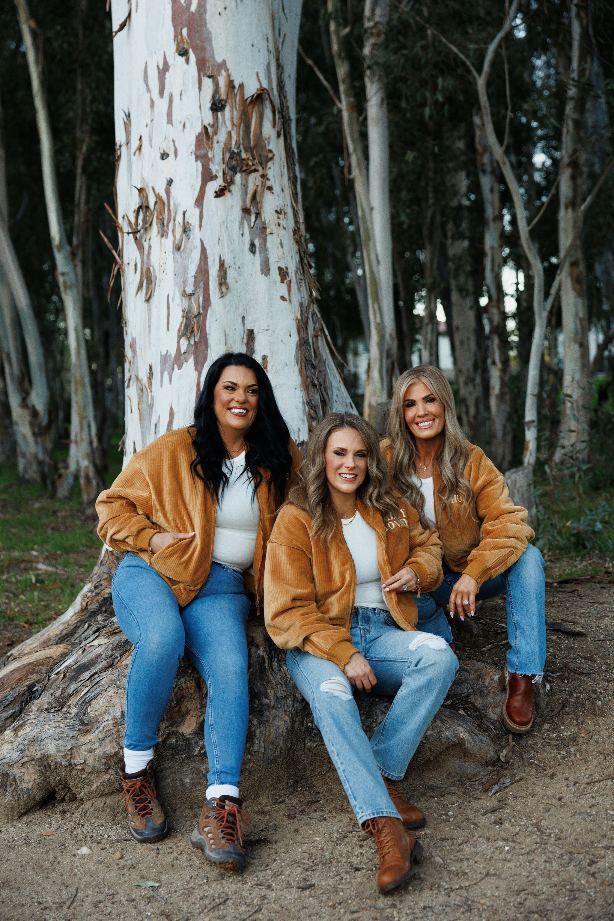 BOMBER JACKET: OUTDOORS