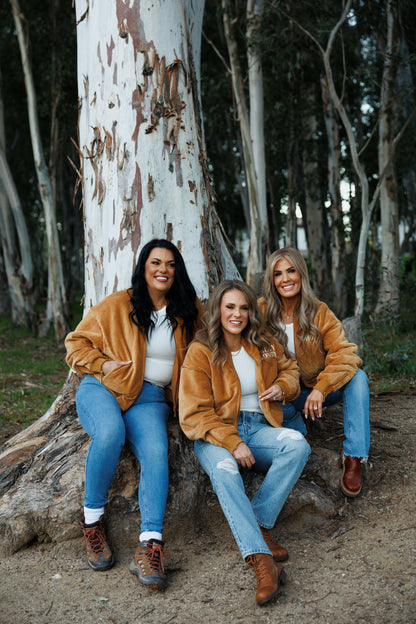BOMBER JACKET: OUTDOORS