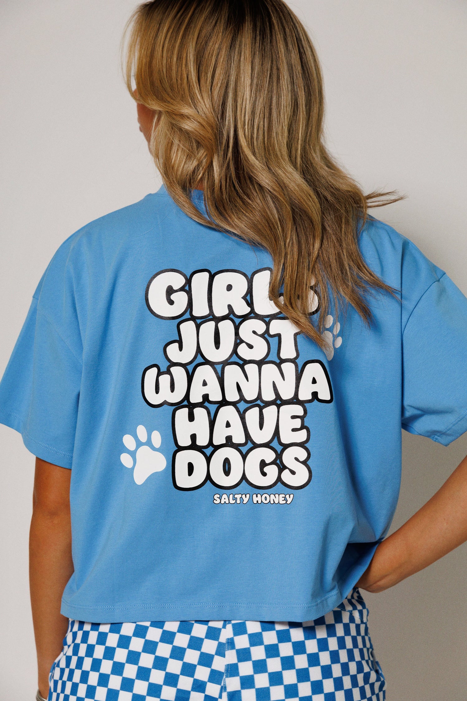 BALANCE TEE: GIRLS &amp; DOGS
