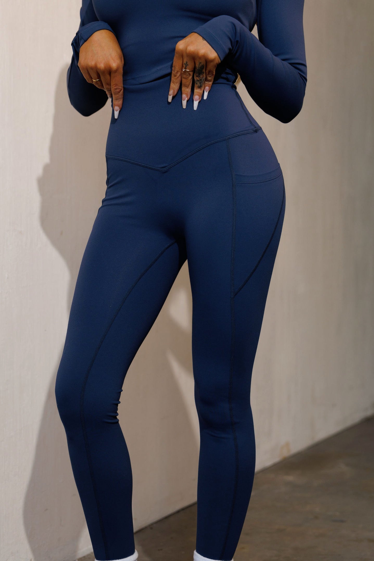 KARMA LEGGING: NAVY