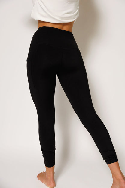 ADAPT LEGGING: BLACK
