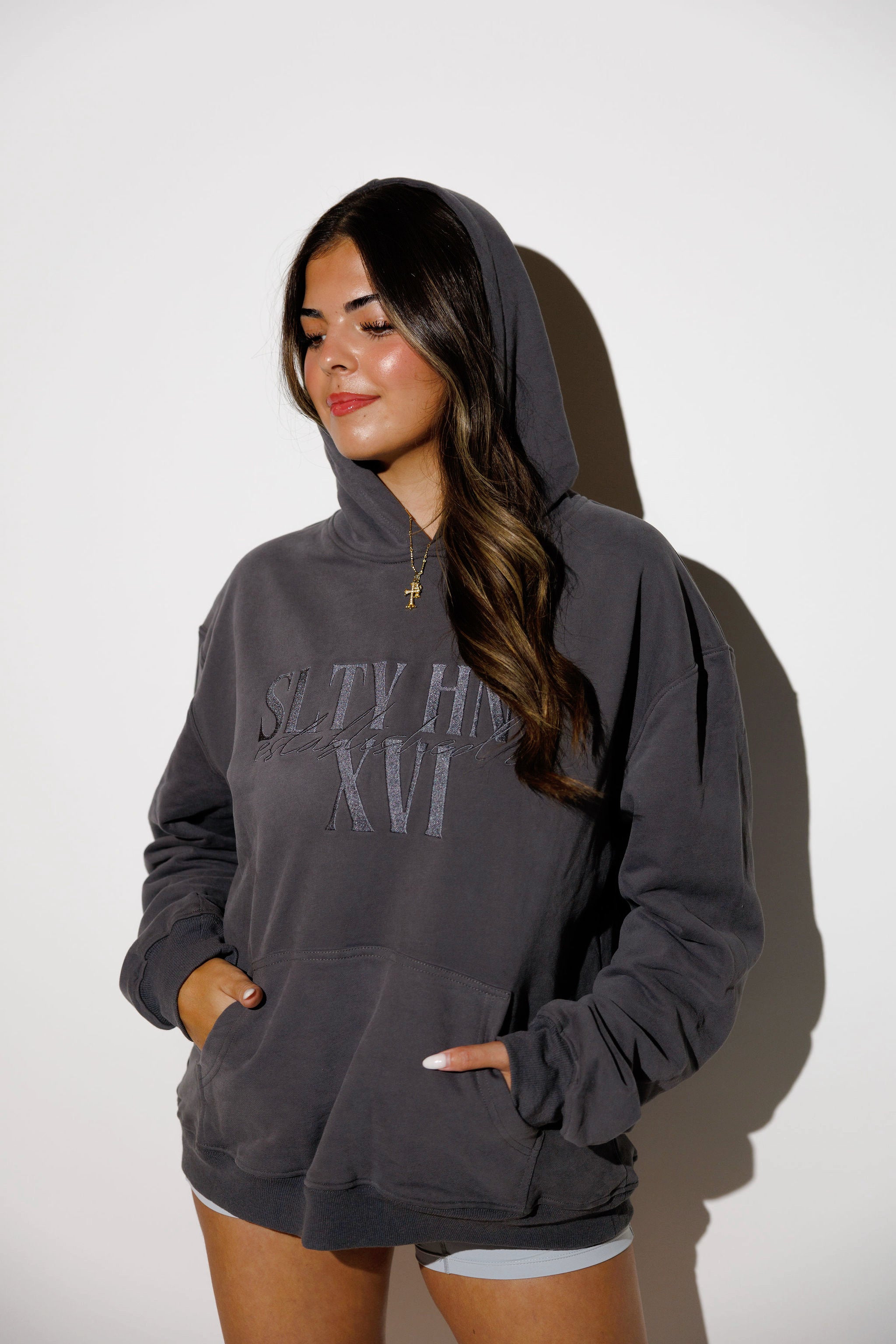 UNWIND BOYFRIEND HOODIE in XVI DEPTH