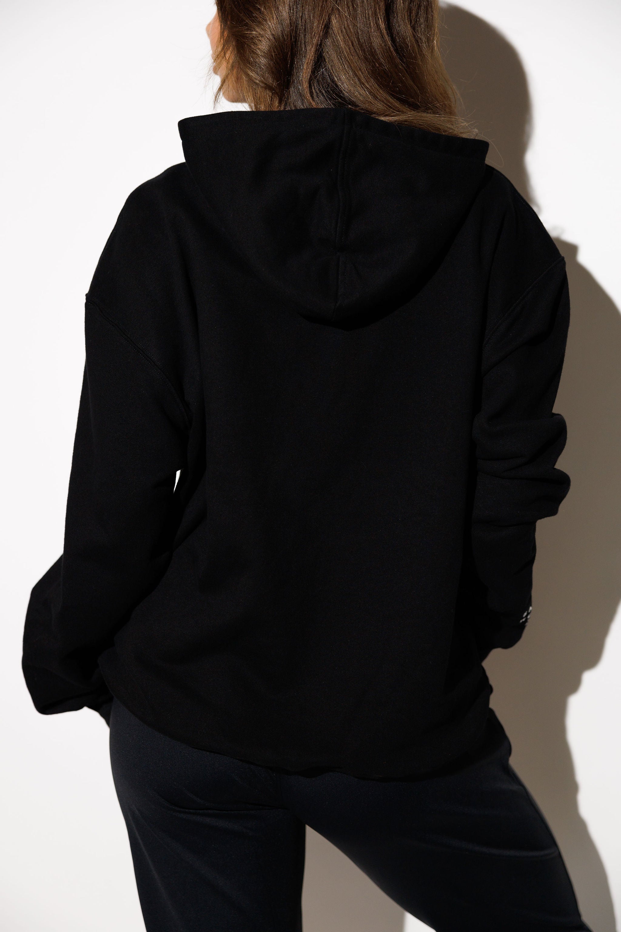 UNWIND BOYFRIEND HOODIE in BLACK OUT XVI