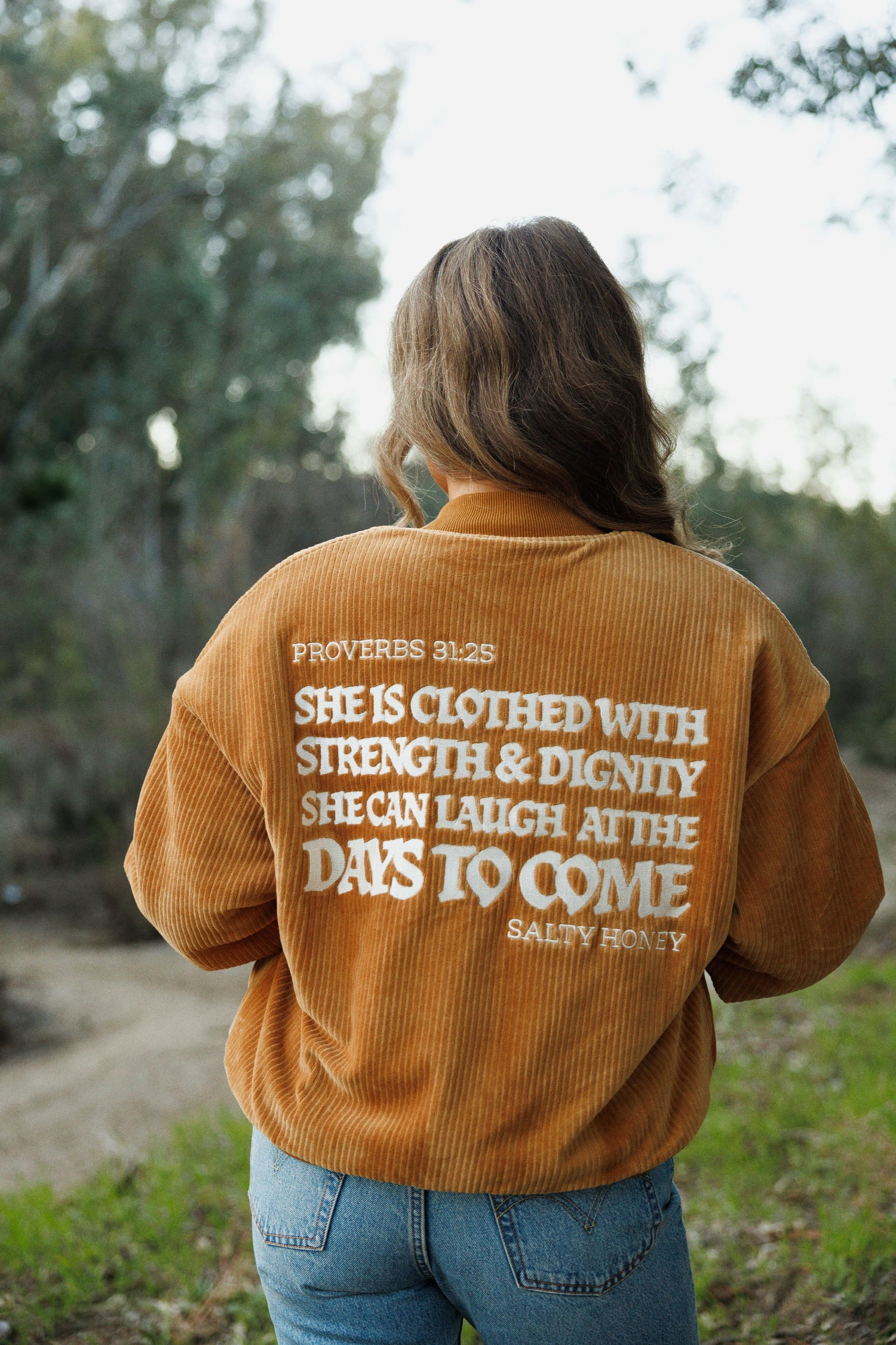 BOMBER JACKET: OUTDOORS