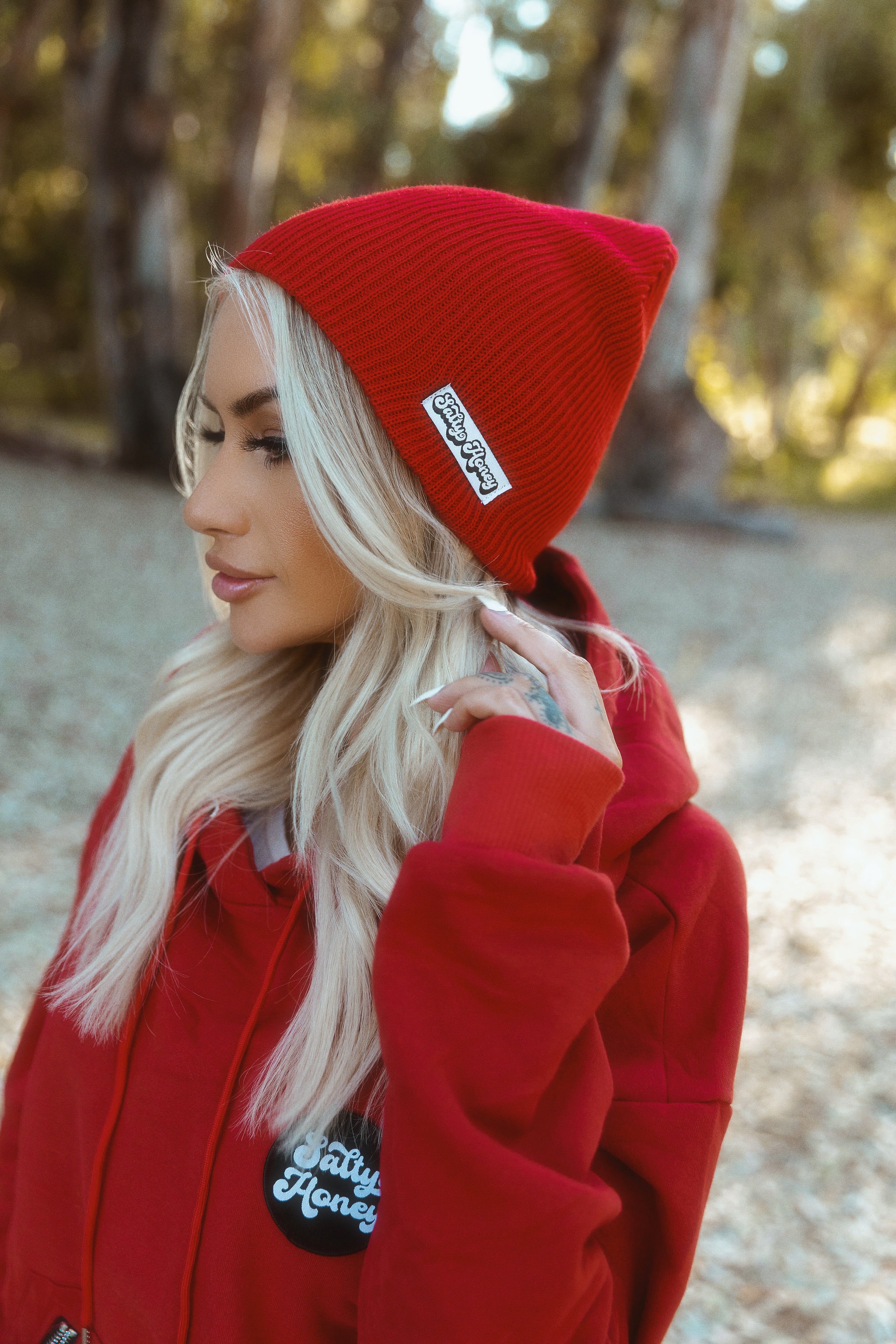 SLOUCH BEANIE in RED
