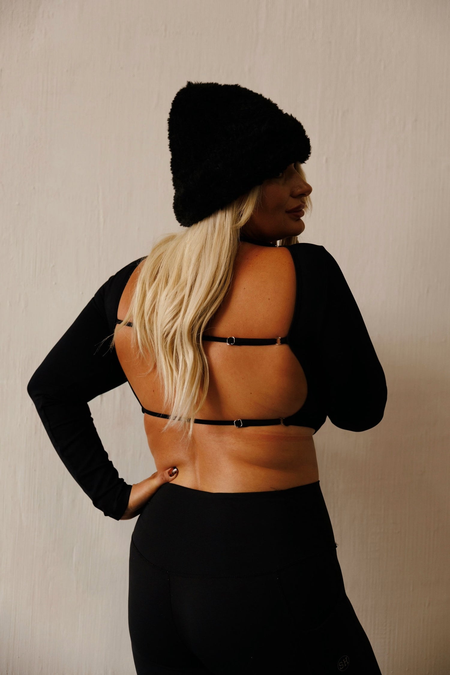 LEGACY SUPPORT LONG SLEEVE: BLACK