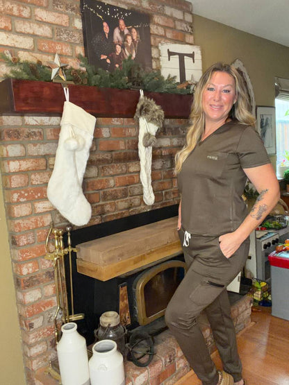 HAVEN x SHELLEY | SCRUB TOP