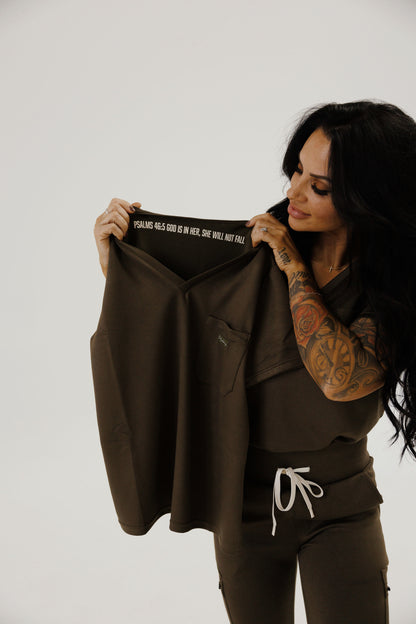 HAVEN x SHELLEY | SCRUB TOP