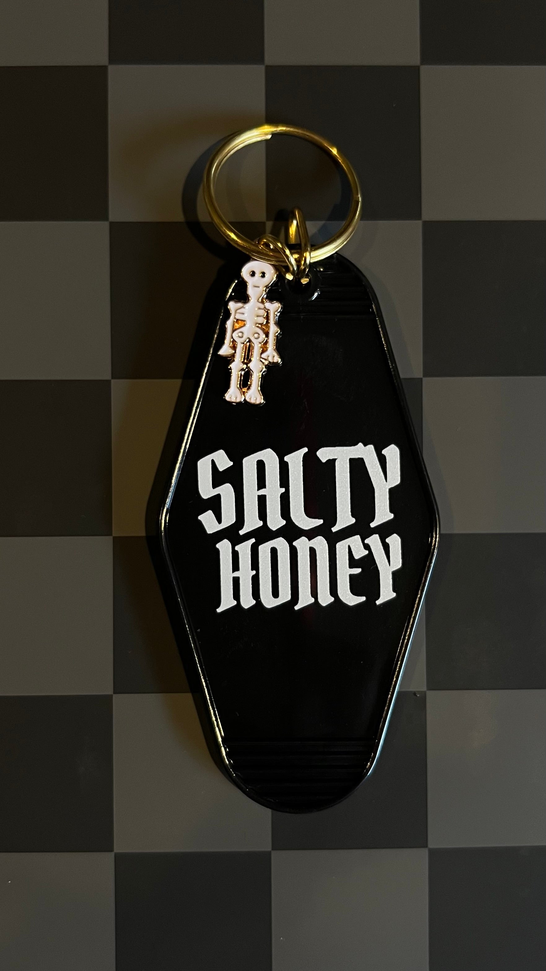 KEYCHAIN: JUST A LITTLE RAY OF PITCH BLACK