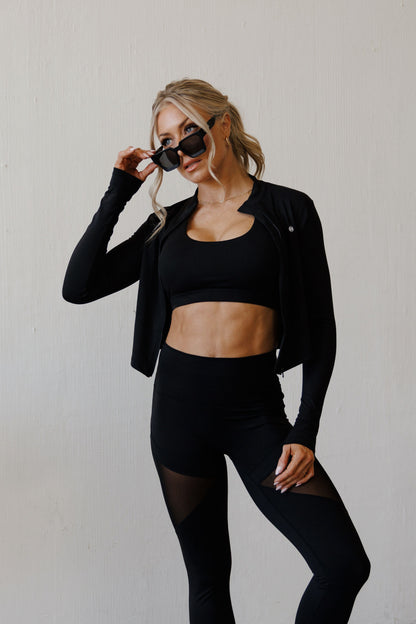 SNATCHED FITTED ZIP: BLACK