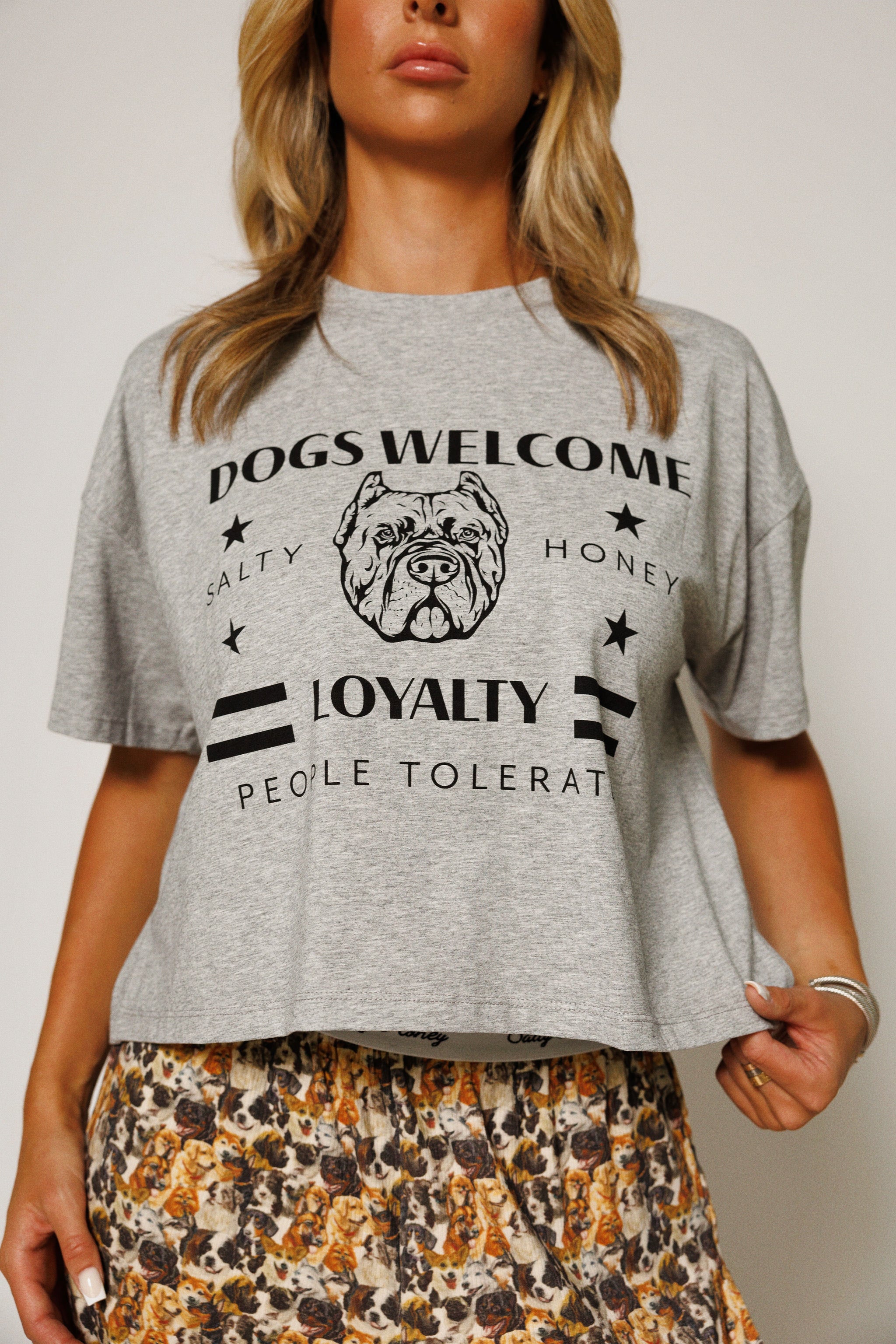 BALANCE TEE: DOG DAY