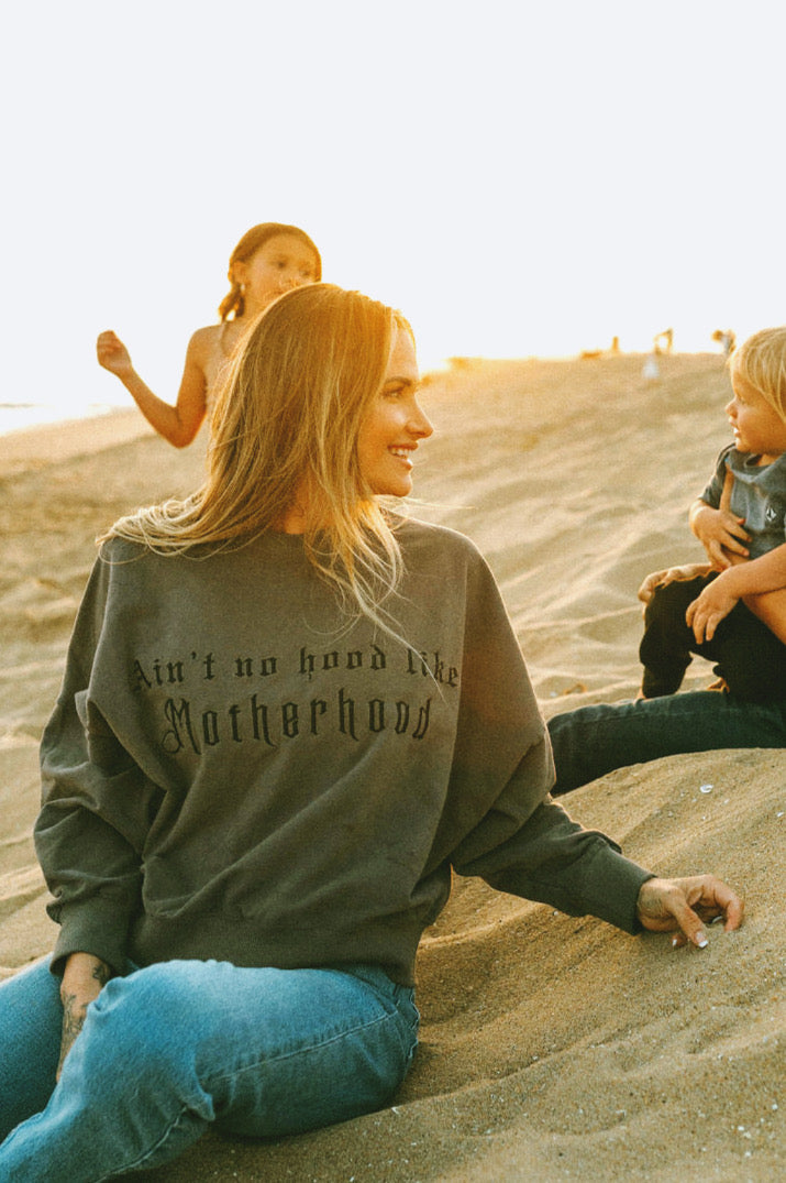 SH CREWNECK in MOTHERHOOD