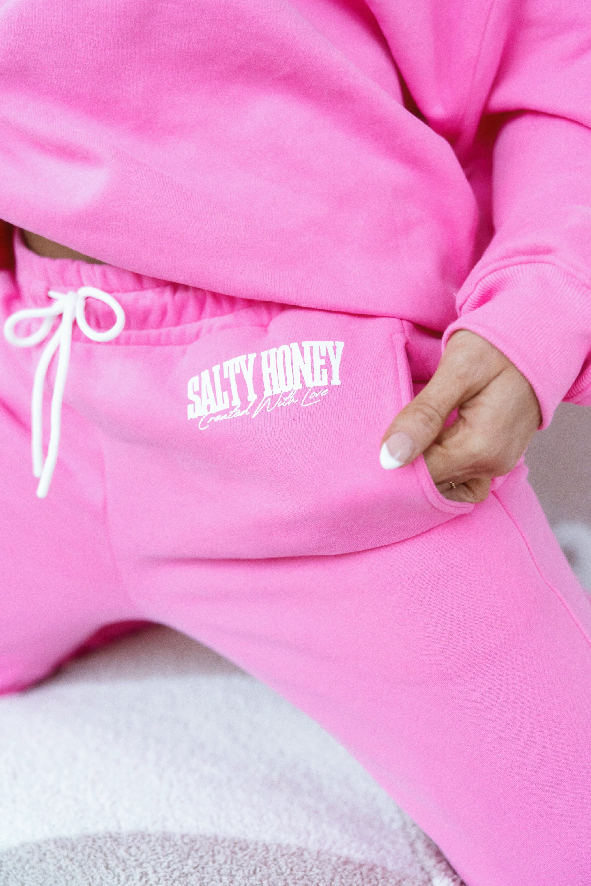 COMFORT SWEAT PANT: WITH LOVE