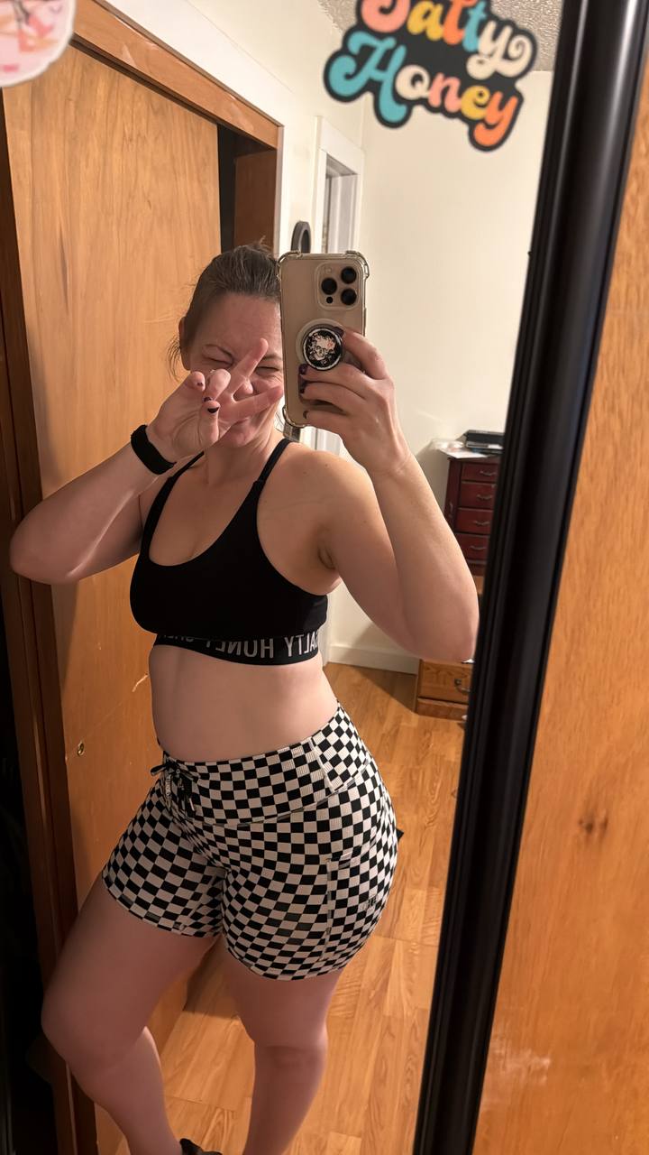 COMMIT SHORT: CHECKERED