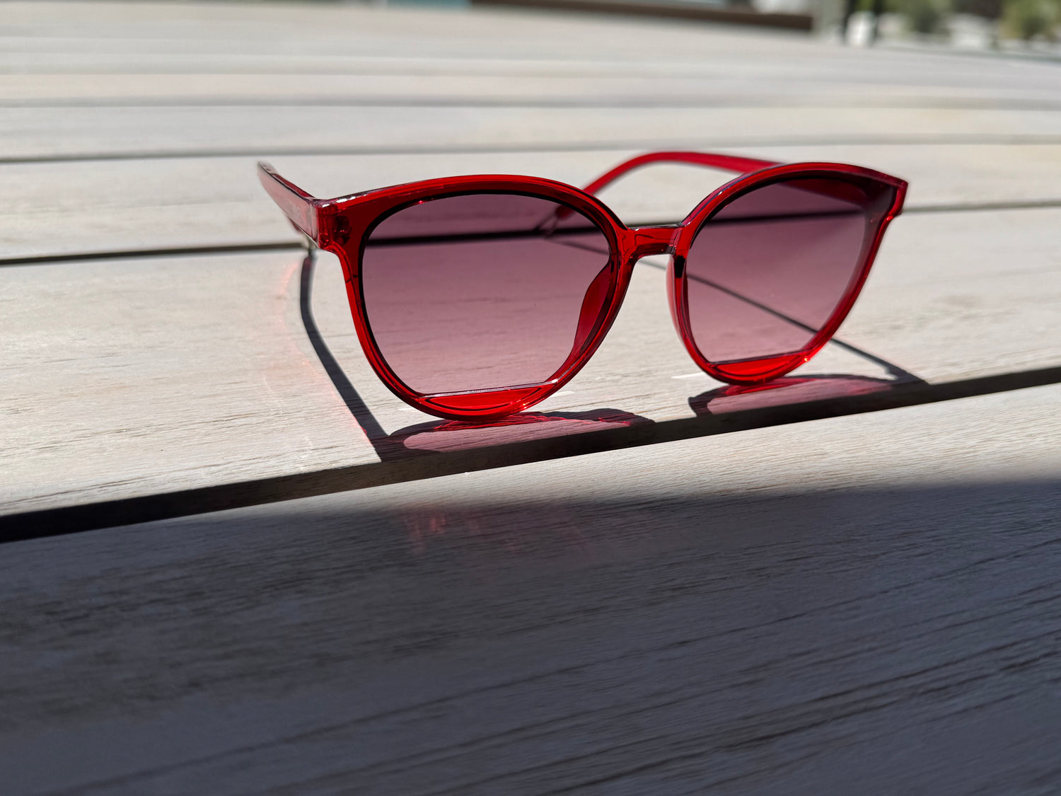 SUNNIES: CHERRY COLA