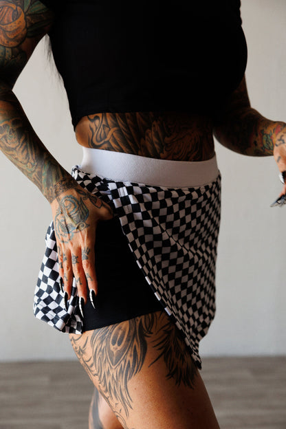 FUNCTION SKORT: B&amp;W CHECK
