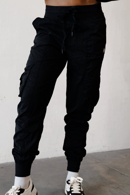 IGNITE JOGGER: BLACK