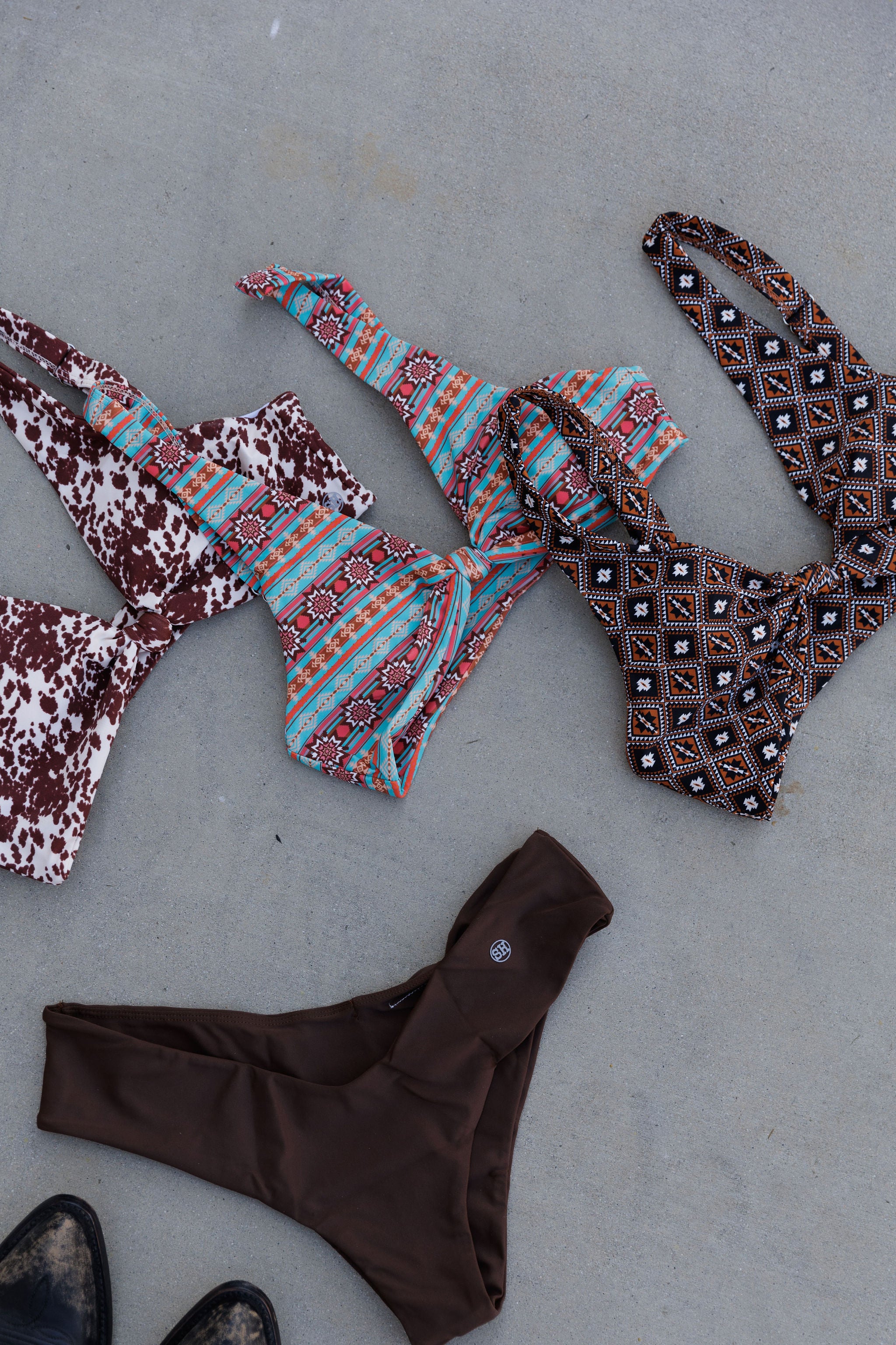 ❗️2XL ONLY ❗️VIRTUE TOP in APACHE