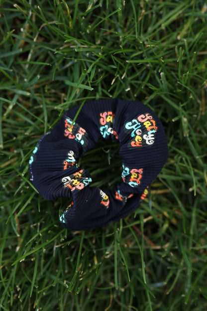 SCRUNCHIES: CHECK