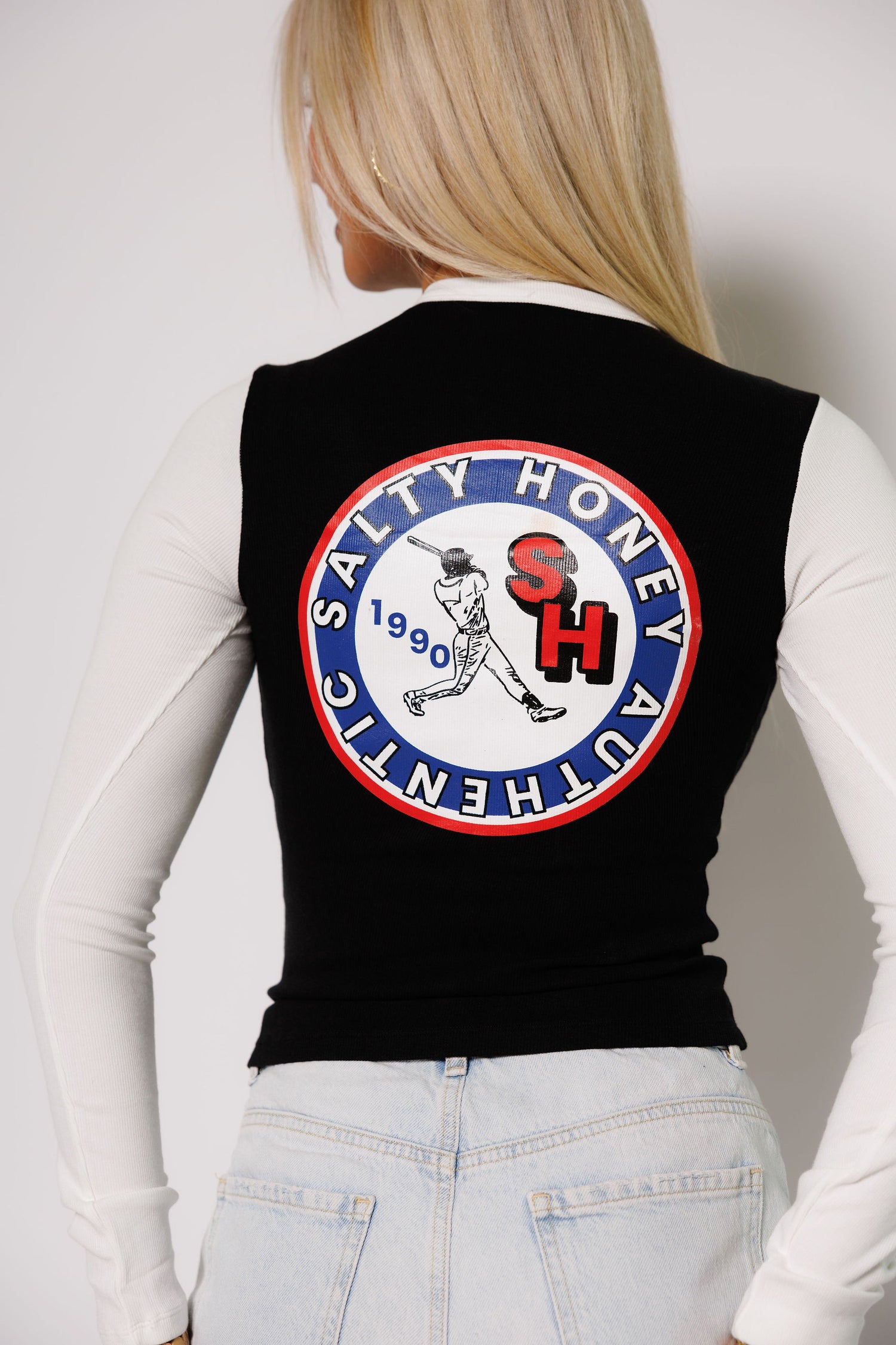 ESSENTIALS L/S: HOME TEAM